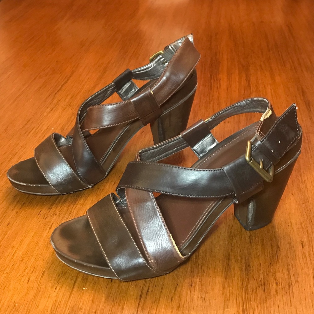 White Mountain Brown Strappy Mid Heels